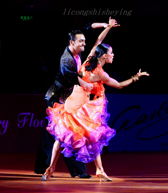 學(xué)拉丁舞 拉丁舞實(shí)用化妝技巧