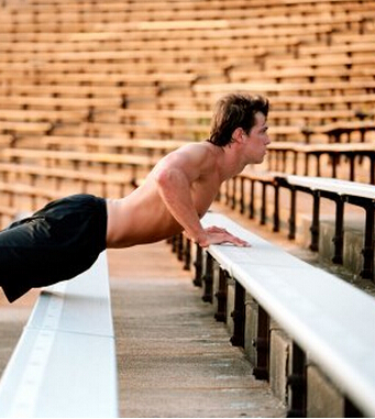 俯臥撐的好處 助就完美曲線