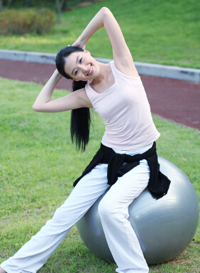 健身球 健身球的經(jīng)典動作與注意事項