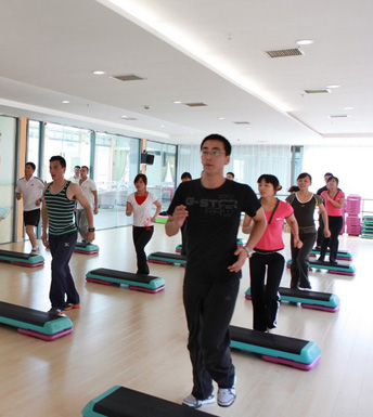 踏板操的健身好處 練習(xí)踏板操需注意的禁忌