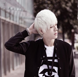 少年頭生白發(fā) 防白發(fā)飲食調(diào)理