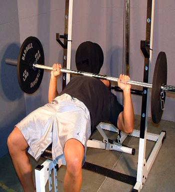 男性如何練胸肌  教你練出性感胸肌的方法