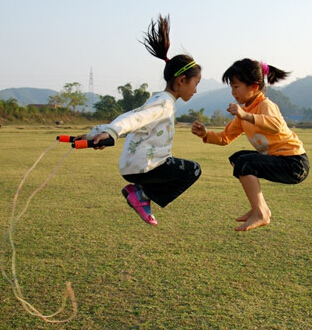 花式跳繩法 叫你如何跳繩跳出花樣