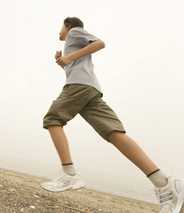 跑步健身的原則要克服惰性 要堅持鍛煉