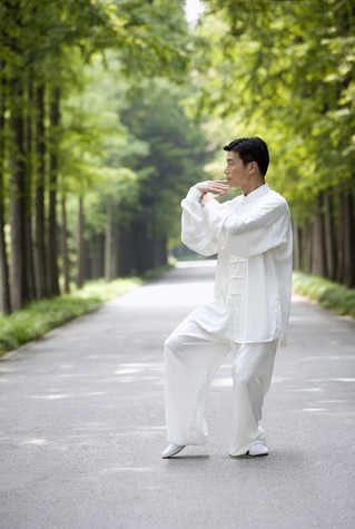 修身養(yǎng)性 怎樣打太極拳修身養(yǎng)性