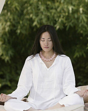 養(yǎng)生氣功 練習(xí)氣功疏通經(jīng)絡(luò)調(diào)理臟腑