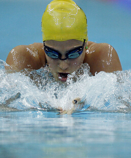 游泳技巧 游泳必學(xué)的技巧有哪些