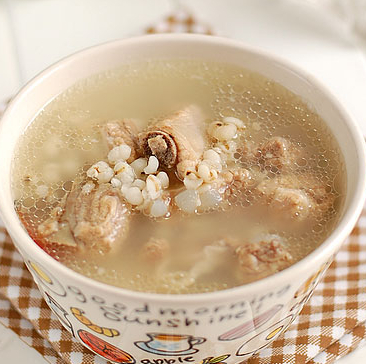 夏季的養(yǎng)生粥 如何做薏米排骨湯粥