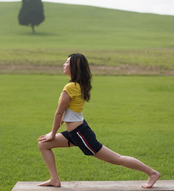 運(yùn)動(dòng)前熱身有講究 跑步前不宜壓腿熱身