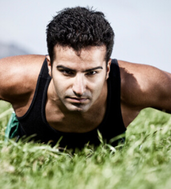 俯臥撐的好處 練出肌肉好簡(jiǎn)單