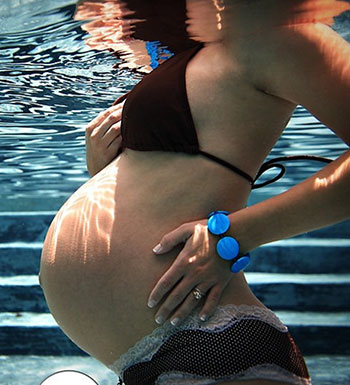 孕婦游泳應(yīng)選哪種游泳姿勢(shì) 需注意哪些事項(xiàng)
