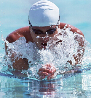 游泳是一項(xiàng)全身性的運(yùn)動(dòng) 全身性的運(yùn)動(dòng)鍛煉