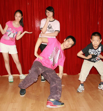 律動感十足的機械舞 如何練習(xí)好機械舞