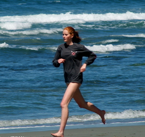 教大家一個普遍適合的一種有氧運動—太空漫步