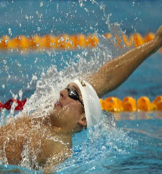 仰泳技術(shù)訓(xùn)練方法之臂部動作配合動作練習(xí)一