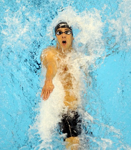 仰泳技術(shù)訓(xùn)練方法之臂部動(dòng)作配合動(dòng)作練習(xí)二