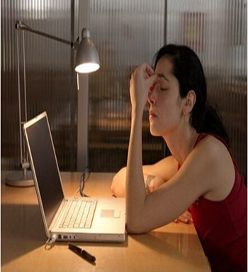 熬夜的危害  記憶力下降體重增加