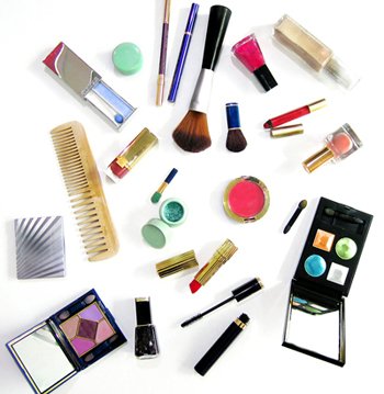 含防腐劑的化妝品  對(duì)肌膚會(huì)造成多大的傷害