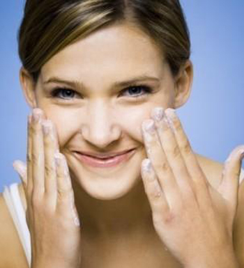 毛孔粗大怎么辦 三個小絕招讓你快速零毛孔