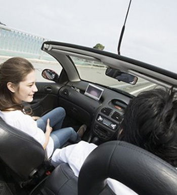 開(kāi)車太久犯困怎么辦 試試嚼無(wú)糖口香糖