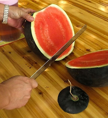 夏季養(yǎng)生常識 冰箱里的隔夜西瓜還可以吃嗎