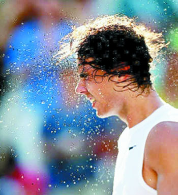 夏季健身易入四大誤區(qū) 高溫下運(yùn)動(dòng)冷飲降溫