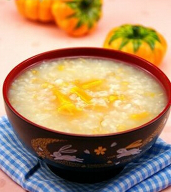 營養(yǎng)早餐 不吃早餐影響學(xué)生身心健康