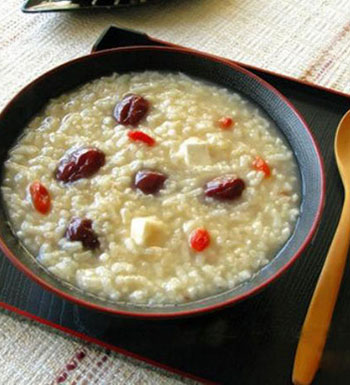 補(bǔ)血養(yǎng)顏 適合女人補(bǔ)氣血的藥膳食譜大全