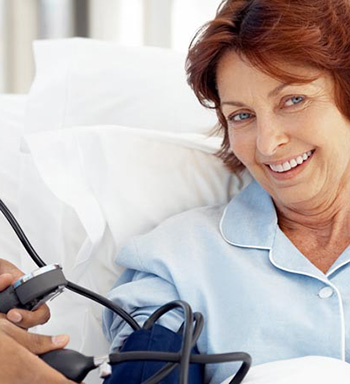 高血壓怎么辦 夏季應(yīng)對(duì)高血壓三大注意事項(xiàng)