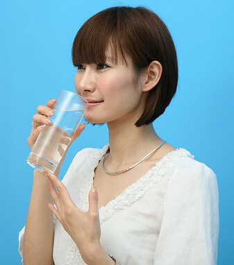 健康養(yǎng)生知識 注意6個(gè)錯(cuò)誤的洗澡時(shí)間