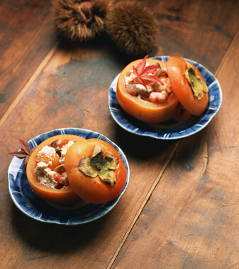 柿子的營(yíng)養(yǎng)價(jià)值 秋天怎么吃柿子最好