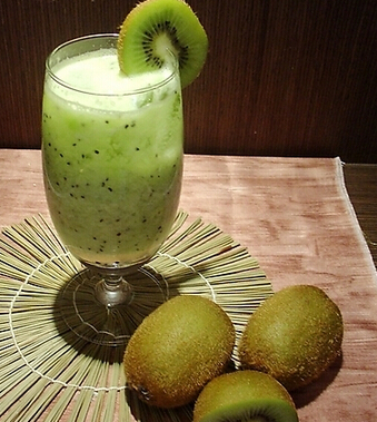 吃什么可以排毒養(yǎng)顏 排毒養(yǎng)顏?zhàn)钣行У?水果