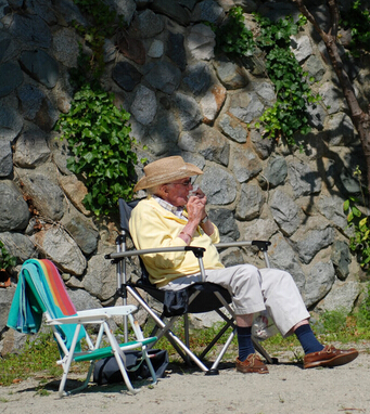 美麗的春天 老人養(yǎng)生千萬別做8件事