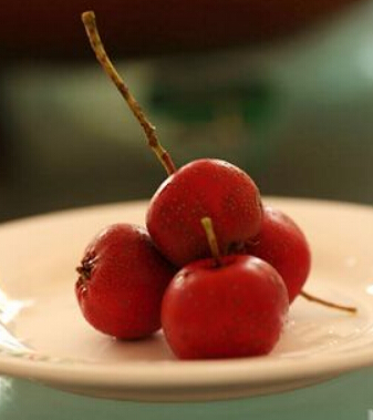 山楂的功效與作用 血淤型痛經(jīng)者的保健佳品