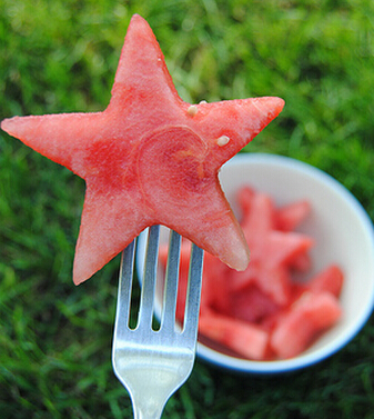 產(chǎn)婦能吃西瓜嗎 夏季吃西瓜八種情況需要注意