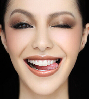 青春之旅 女性如何擺脫年齡恐懼癥