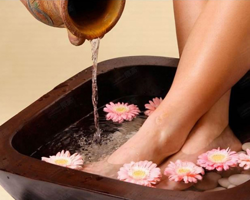 艾葉泡腳能治感冒嗎  祛寒防流感