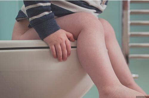 憋尿的危害 5大危害不容忽視