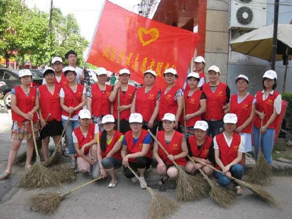 假善心真鍍金之志愿者被村民罵走