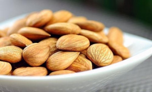 杏仁的功效、適用人群及食用禁忌介紹