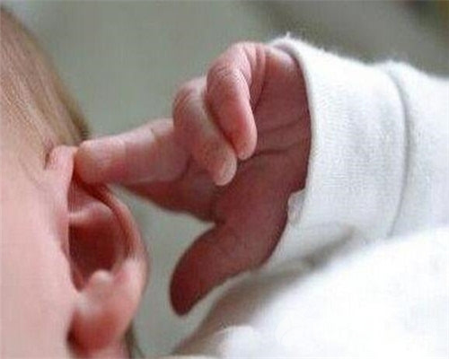 耳屎是怎么形成的，這個(gè)過程很多人都還不知道