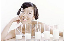 孕婦奶粉作用   孕中期開始喝效果比較好