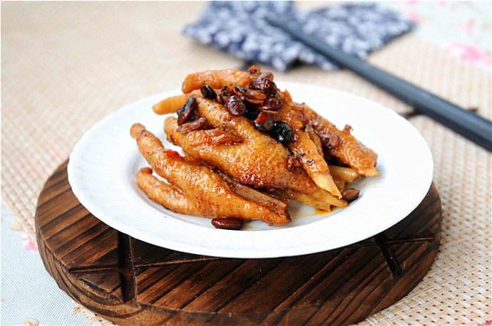 虎皮雞爪的做法有哪些 三種方法輕松烹飪美味