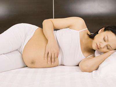 告訴你孕晚期睡姿要怎么睡