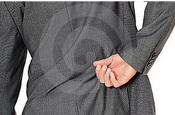 坐骨神經(jīng)痛的癥狀   感覺下背部酸痛