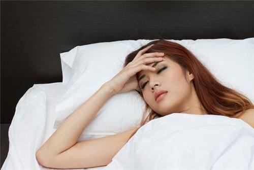 想要整晚的睡個(gè)好覺？教你怎樣治療失眠