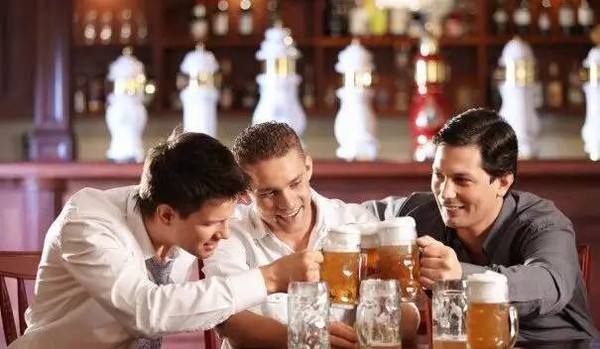 喝酒后頭痛怎么辦？跟我學(xué)妙招緩解