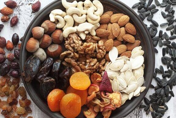 吃各種堅(jiān)果的好處及危害的介紹