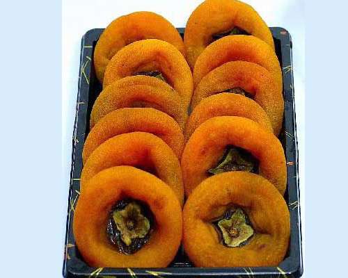 我們平常吃的柿餅是怎么制作而成的呢