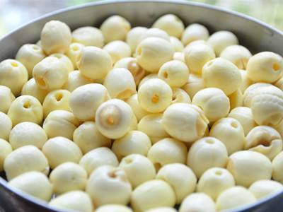 吃蓮子的注意啦，教你蓮子怎么吃最美味